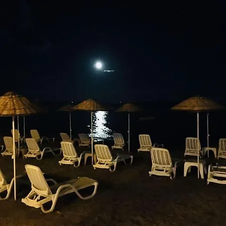 Junior Beach Szálloda *